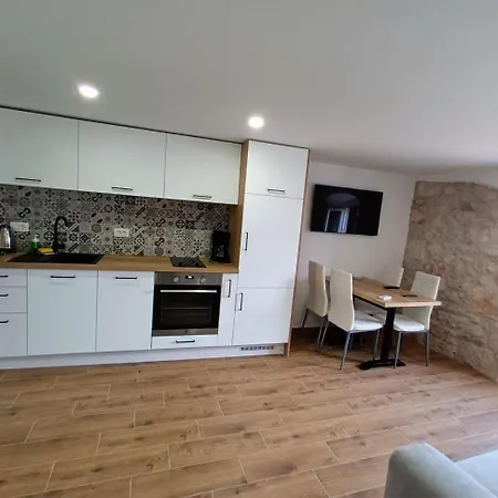 Apartment Triton In The Old Part Of *